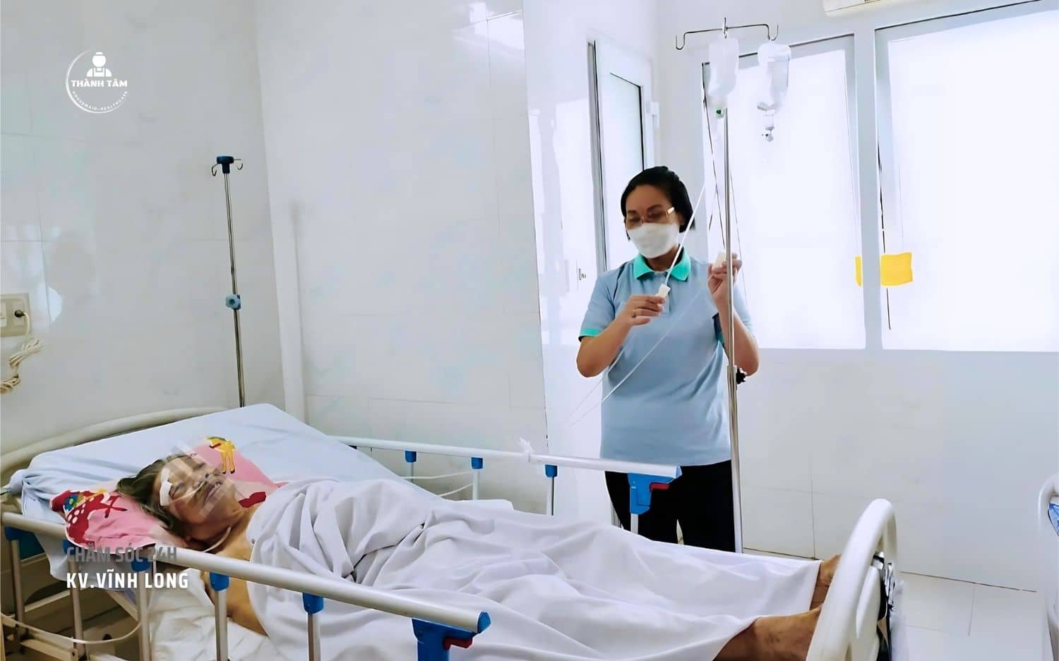 Chăm sóc người bệnh nặng 24/24 - nhu cầu cấp thiết tại Vĩnh Long