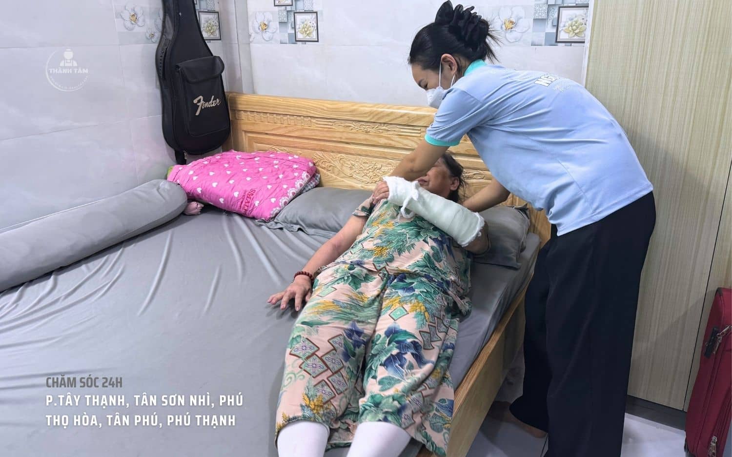 Chăm sóc người già tại nhà khu vực Tân phú sau sáp nhập