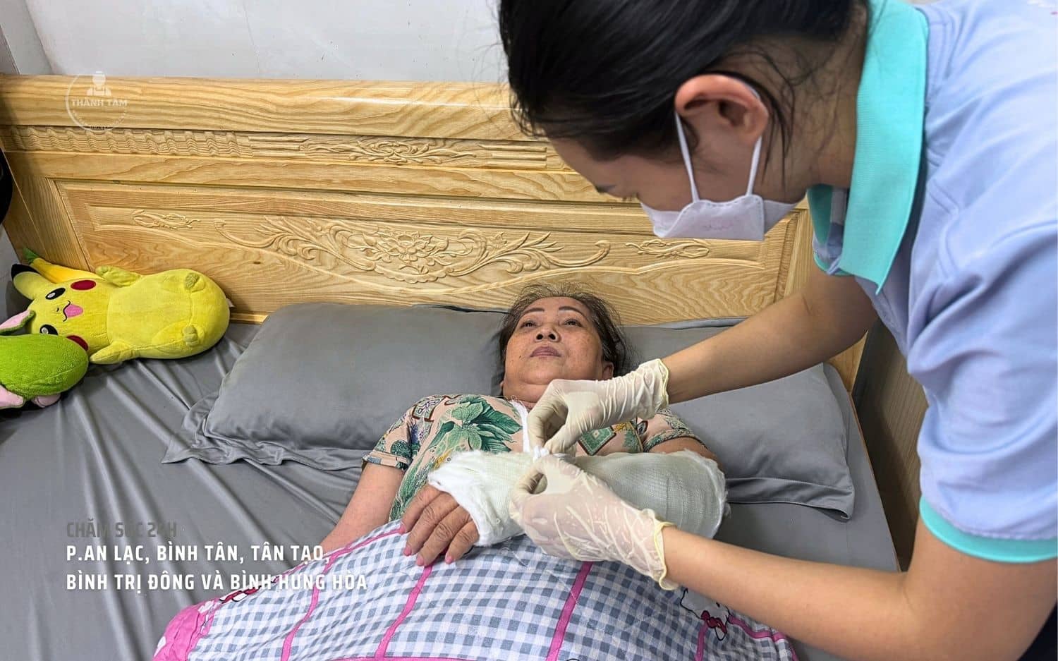 Chăm sóc người già tích cực tại nhà Bình Tân