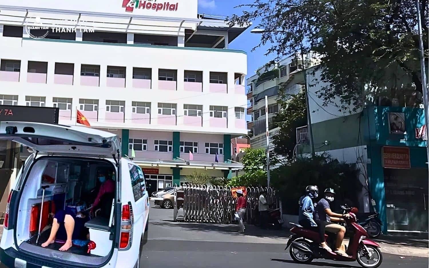 Hậu phẫu, chấn thương, sinh nở - Ai sẽ chăm sóc người thân bạn tại Bệnh viện?