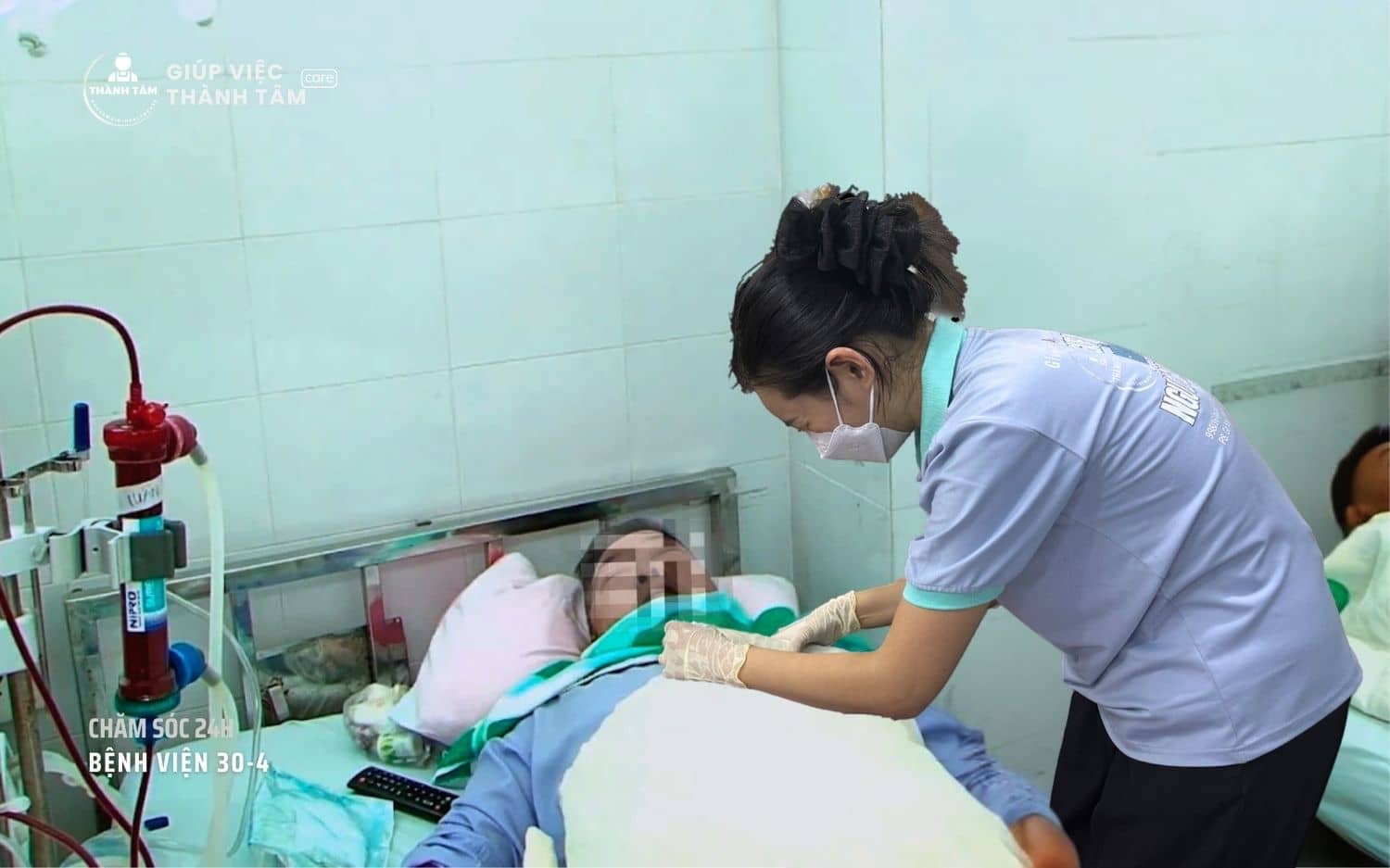 Thành Tâm Care chăm sóc bệnh nhân ngày đêm tại bệnh viện 30-4