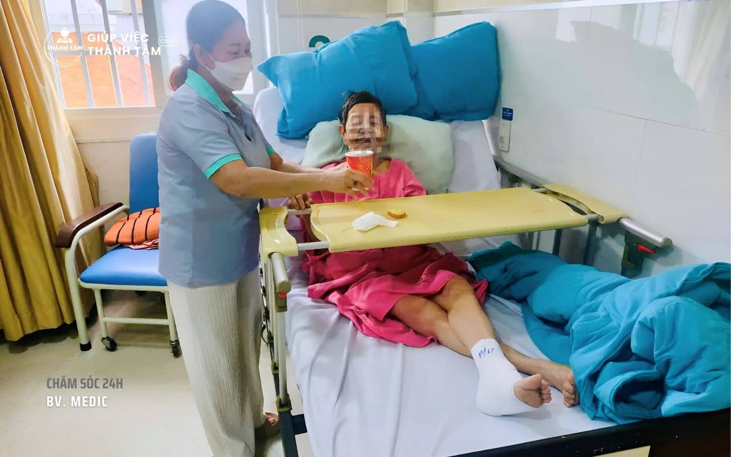 Thành Tâm Care hỗ trợ chăm sóc cá nhân cho người bệnh điều trị tại Medic