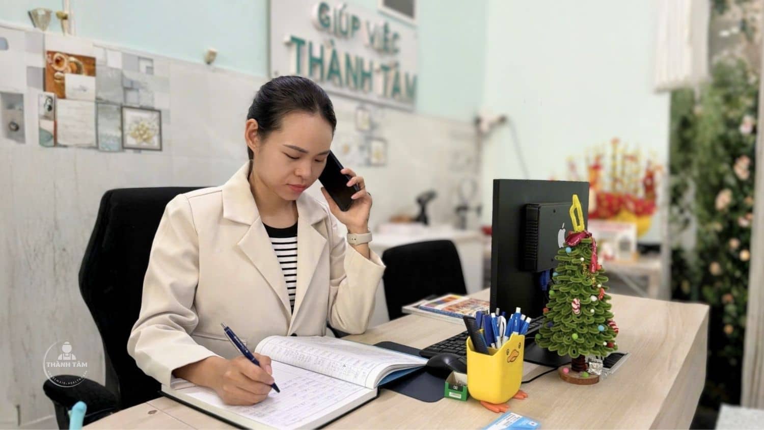 Chuyện từ thị trường giúp việc chăm sóc – Khi “sale” không còn là cầu nối đáng tin cậy